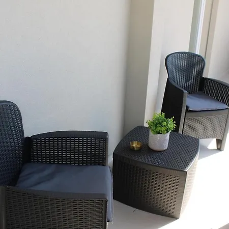 Apartment Kalloreat