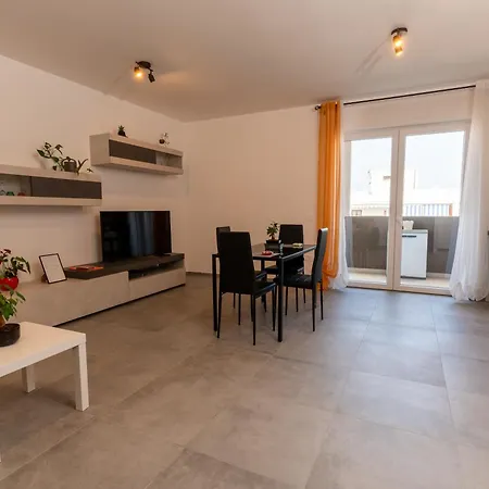 Apartment Kalloreat *